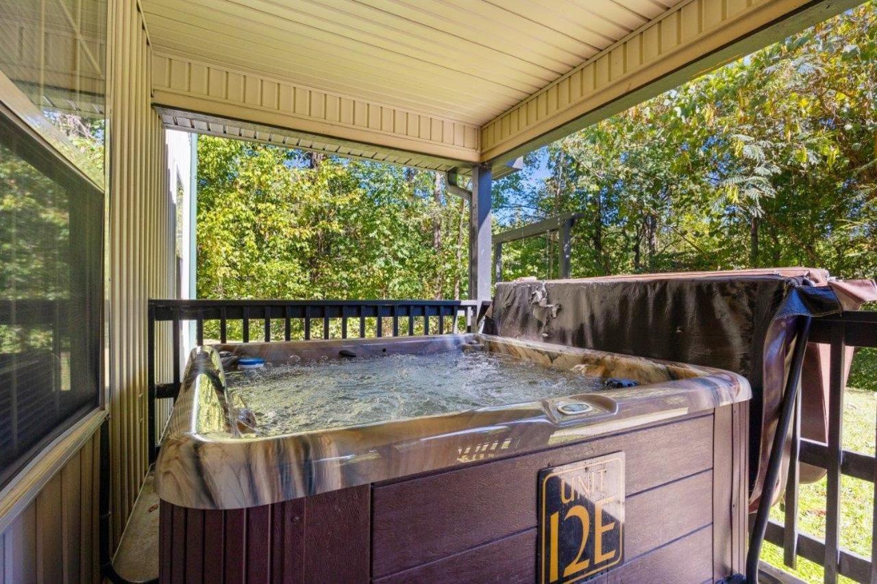 Poplar Point Condo Unit 12E Pigeon Forge Eksteriør billede